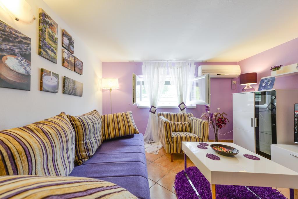 Apartment Mirana With Garden And Free Parking *